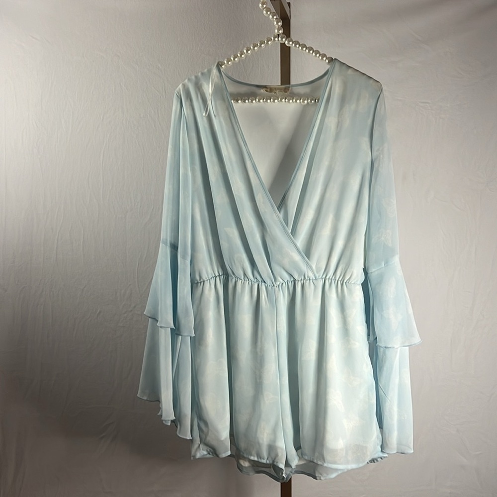 New With Tags - Alterd State Long sleeve, jumper shorts!